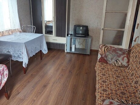 Аренда: 1-комнатная квартира, 32 м², Elmlər Akademiyası: 550 ₼/мес 3