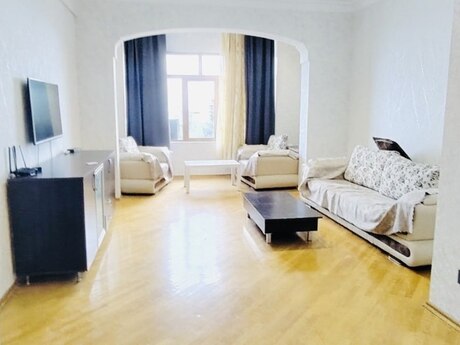 3 otaqlı mənzil, 95 m², Sahil: 420 000 ₼ 3