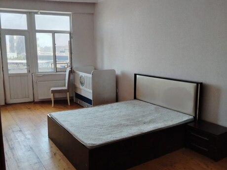 2-комнатная квартира, 94 м², 20 Yanvar: 228 000 ₼ 3