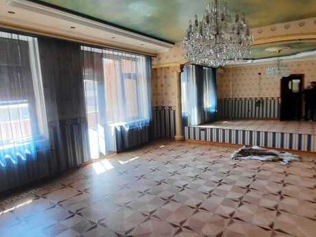 5-room apartment, 287 m², Nizami: 720 000 ₼ 2