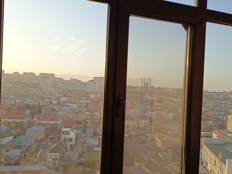2 otaqlı mənzil, 98 m², M.Ə.Rəsulzadə: 325 000 ₼ 3