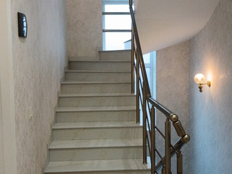 8 otaqlı həyət evi, 322 m², Əmircan: 280 000 ₼ 2