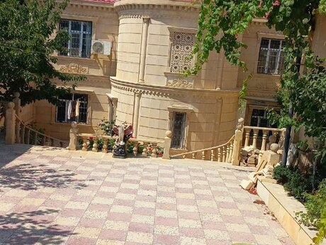 8 otaqlı həyət evi, 220 m², Qaraçuxur: 225 000 ₼ 3