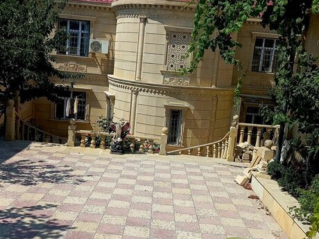 8 otaqlı həyət evi, 220 m², Qaraçuxur: 225 000 ₼ 2
