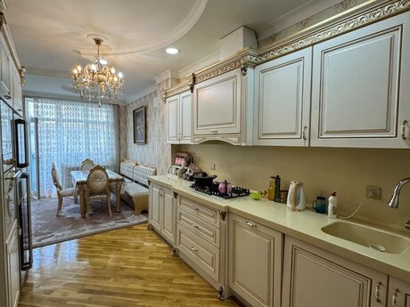 4 otaqlı mənzil, 191 m², Nəsimi: 490 000 ₼ 4