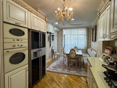 4 otaqlı mənzil, 191 m², Nəsimi: 490 000 ₼ 5