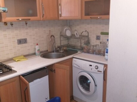 Kirayə 2 otaqlı mənzil, 50 m², Şah İsmayıl Xətai: 800 ₼/ay 2