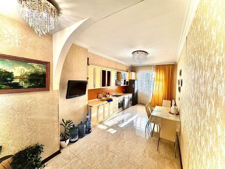 3 otaqlı mənzil, 135 m², Nərimanov: 315 000 ₼ 3