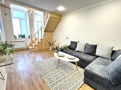 Объявление №6464339 - Баку, м. Ичеришехер, 2-комн., 50 м², 2/4 этаж