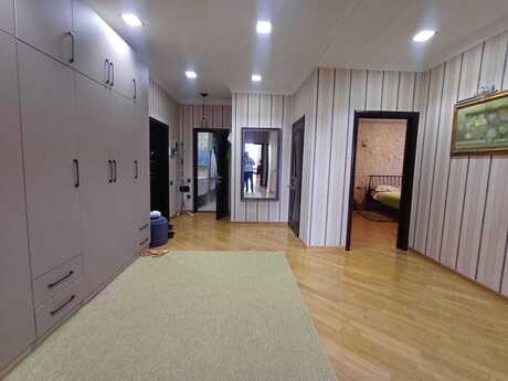 3 rooms · 138 m² · floor 11/17, 8 Noyabr