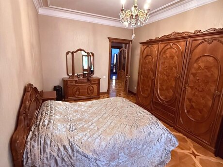 5 otaqlı mənzil, 240 m², Gənclik: 640 000 ₼ 4