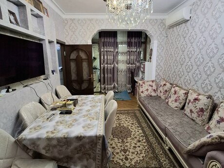 Объявление №6464526 - Баку, м. 20 января, 3-комн., 70 м², 1/5 этаж