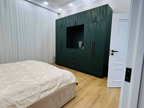 4 otaqlı həyət evi, 300 m², Həzi Aslanov: 450 000 ₼ 2
