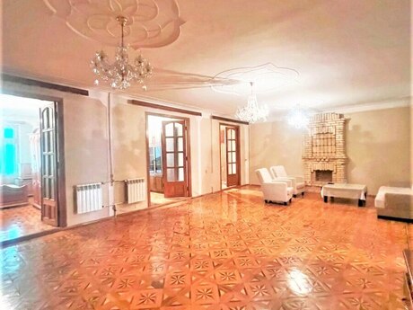 Elan №6464552 - Bakı, Yeni Yasamal q., 4 otaqlı, 100 m², 2/5 mərtəbə