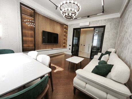 2 otaq · 88 m² · 7/18 mərtəbə, Renessans Palace