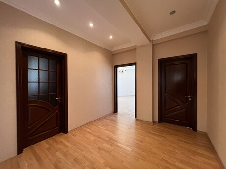 Аренда: 5-комнатная квартира, 180 м², İçəri Şəhər: 2 000 ₼/мес 2