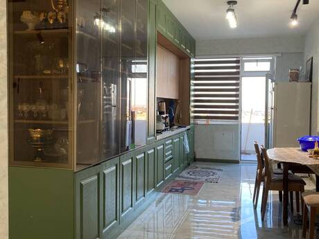 Elan №6464781 - Bakı, Memar Əcəmi m., 3 otaqlı, 131 m², 10/17 mərtəbə