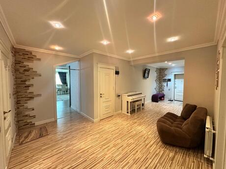 Kirayə 3 otaqlı mənzil, 152 m², Nəriman Nərimanov: 1 200 ₼/ay 2