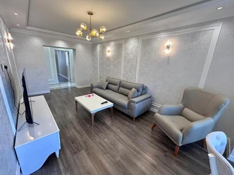 Kirayə 3 otaqlı mənzil, 120 m², 28 May: 1 800 ₼/ay 3
