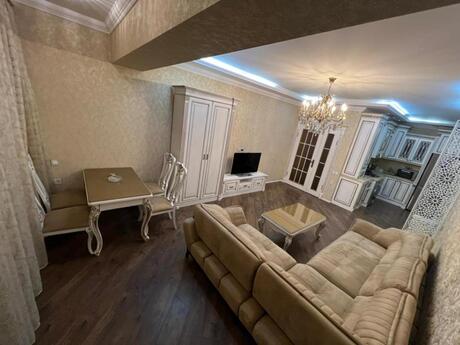 Kirayə 2 otaqlı mənzil, 70 m², Şah İsmayıl Xətai: 1 250 ₼/ay 5