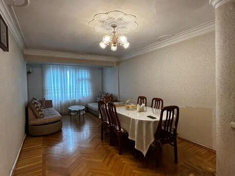 3 otaqlı mənzil, 95 m², Elmlər Akademiyası: 258 000 ₼ 2