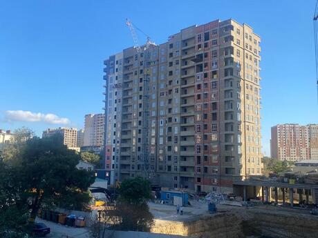 3 Qara Qarayev