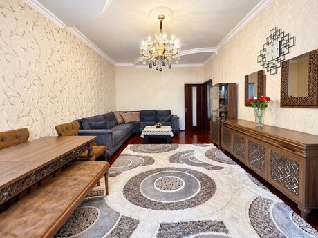 Elan №6463998 - Bakı, Binəqədi r., 2 otaqlı, 80 m², 7/17 mərtəbə