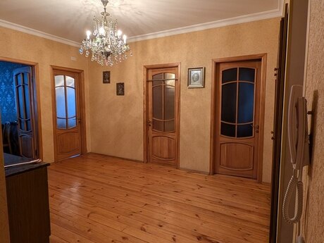 3 otaqlı mənzil, 130 m², 20 Yanvar: 350 000 ₼ 4