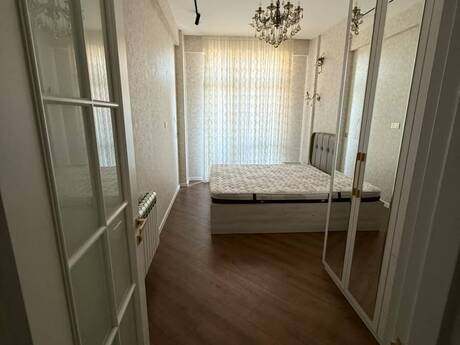 Kirayə 2 otaqlı mənzil, 70 m², 28 May: 1 000 ₼/ay 4
