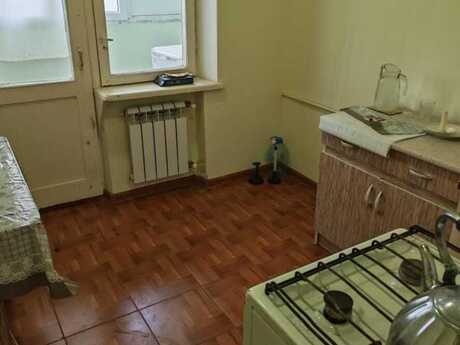 3-room old-build apartment for sale in Xalqlar Dostluğu, 80 m², 189 900 AZN, photo 4 / 9
