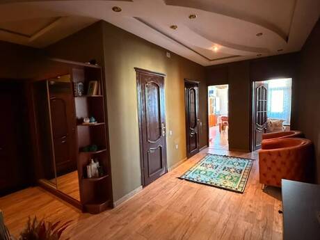 4 otaqlı mənzil, 144 m², İnşaatçılar: 420 000 ₼ 3