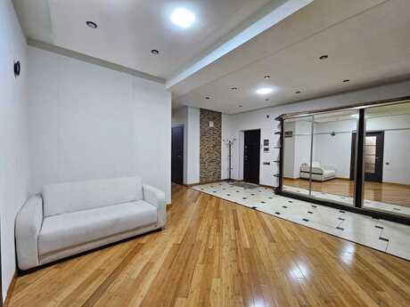 4 otaqlı mənzil, 165 m², Nəriman Nərimanov: 450 000 ₼ 2