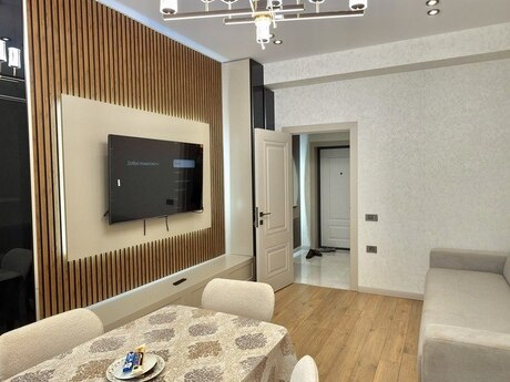 2-room apartment for rent, 66 m², Bakmil: 1 150 ₼/mo 5