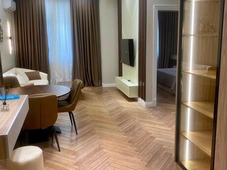 Kirayə 2 otaqlı mənzil, 75 m², Renessans Palace: 1 400 ₼/ay 4