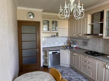 Kirayə 3 otaqlı mənzil, 110 m², İçəri Şəhər: 1 200 ₼/ay 4