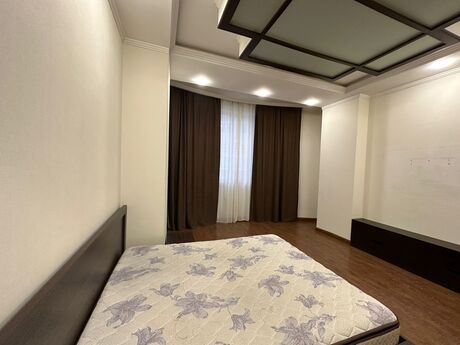 4-room apartment for rent, 125 m², Nəriman Nərimanov: 1 200 ₼/mo 5