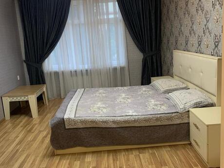 3 Qara Qarayev