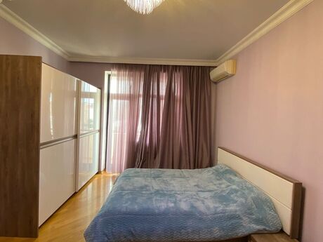Аренда: 4-комнатная квартира, 200 м², Nizami: 2 000 ₼/мес 5