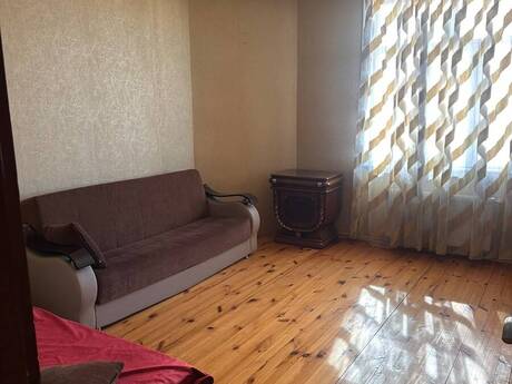 3-room apartment, 130 m², 9-cu mikrorayon: 325 000 ₼ 2