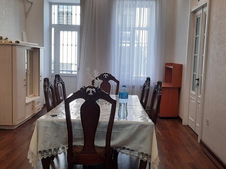 Kirayə 3 otaqlı mənzil, 110 m², Nizami: 1 200 ₼/ay 3
