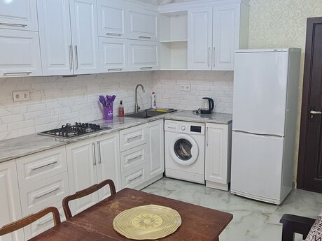 Kirayə 2 otaqlı mənzil, 64 m², 28 May: 35 ₼/ay 2