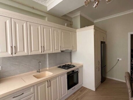 2 rooms · 84 m² · floor 4/16, Avtovağzal