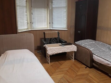 2-room apartment for rent, 60 m², Şah İsmayıl Xətai: 220 ₼/mo 4