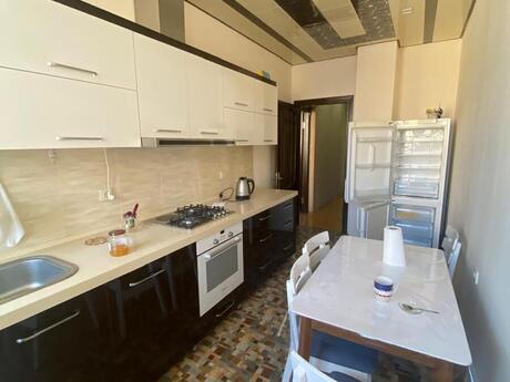 Kirayə 2 otaqlı mənzil, 85 m², İnşaatçılar: 850 ₼/ay 3