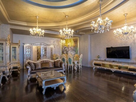4 otaqlı mənzil, 250 m², 28 May: 2 100 000 ₼ 5