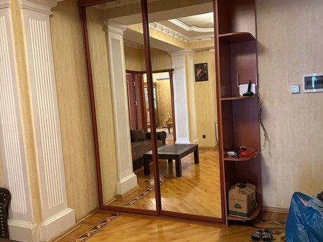 Kirayə 3 otaqlı mənzil, 135 m², Nəriman Nərimanov: 1 250 ₼/ay 4