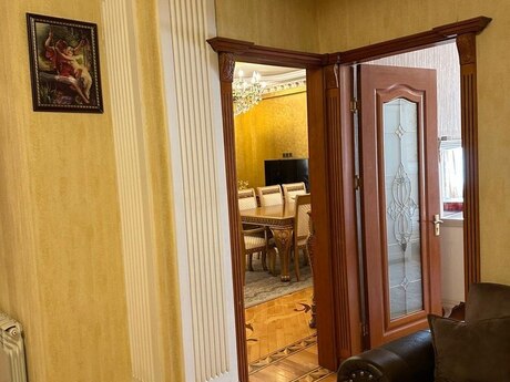 Kirayə 3 otaqlı mənzil, 135 m², Nəriman Nərimanov: 1 250 ₼/ay 3