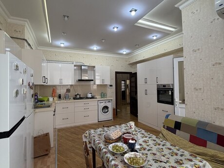 3 otaqlı mənzil, 130 m², İnşaatçılar: 280 000 ₼ 5