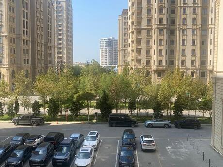3-room apartment for rent, 165 m², Koroğlu: 1 100 ₼/mo 2