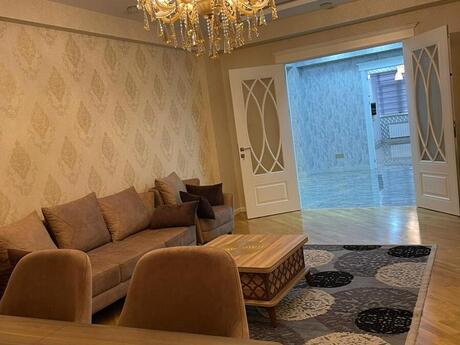 Kirayə 3 otaqlı mənzil, 150 m², İnşaatçılar: 1 200 ₼/ay 4